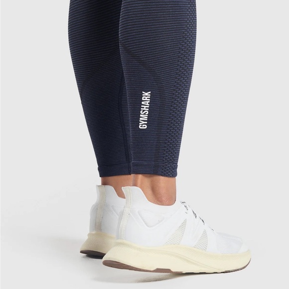 Navy High-Waisted Leggings - Picture 5 of 7